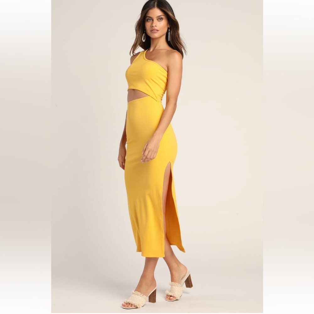 Yellow lulus dress